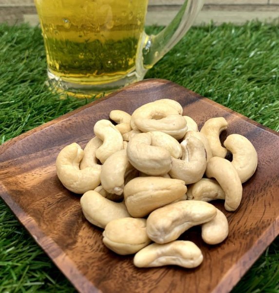 画像3: 限定特価品 塩味付きローストカシューナツ　１ｋｇ　ジップパック入り (3)